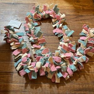 6 FT. Easter garland.